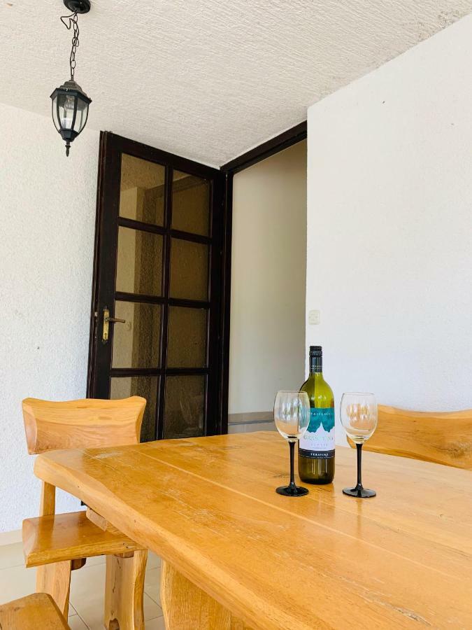 Apartmani Viktorija Vrana  Екстер'єр фото